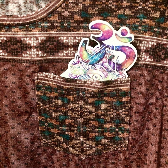 Lily White Women's Loose Fitting Burgundy Patterned Top - Picture 6 of 10